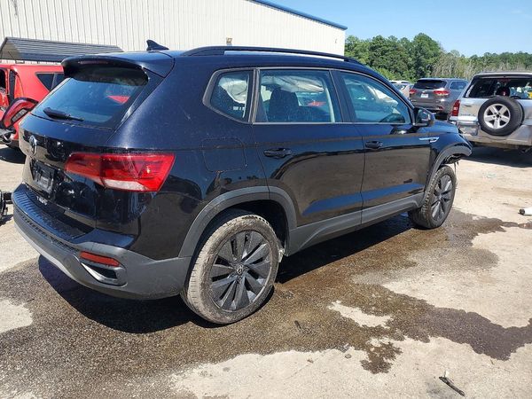 2024 VOLKSWAGEN TAOS