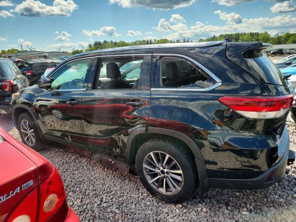 2019 TOYOTA HIGHLANDER SE/XLE