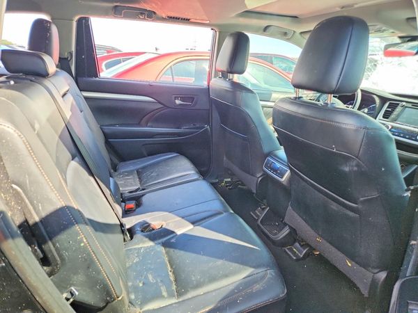 2019 TOYOTA HIGHLANDER SE/XLE