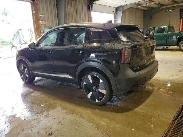 2025 NISSAN KICKS