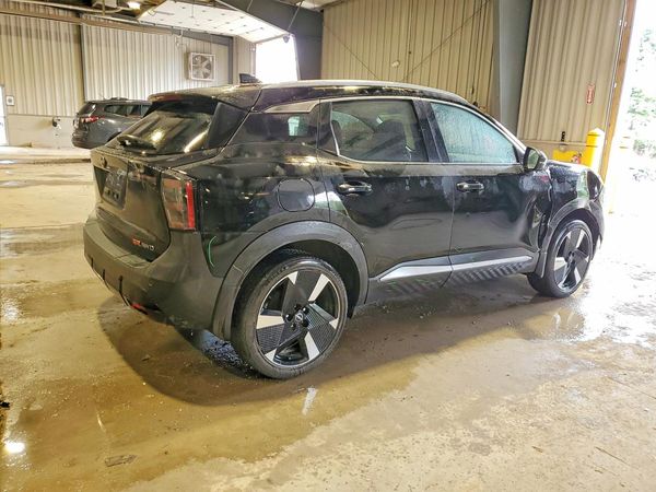 2025 NISSAN KICKS