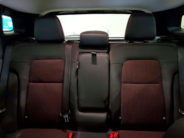 2025 NISSAN KICKS