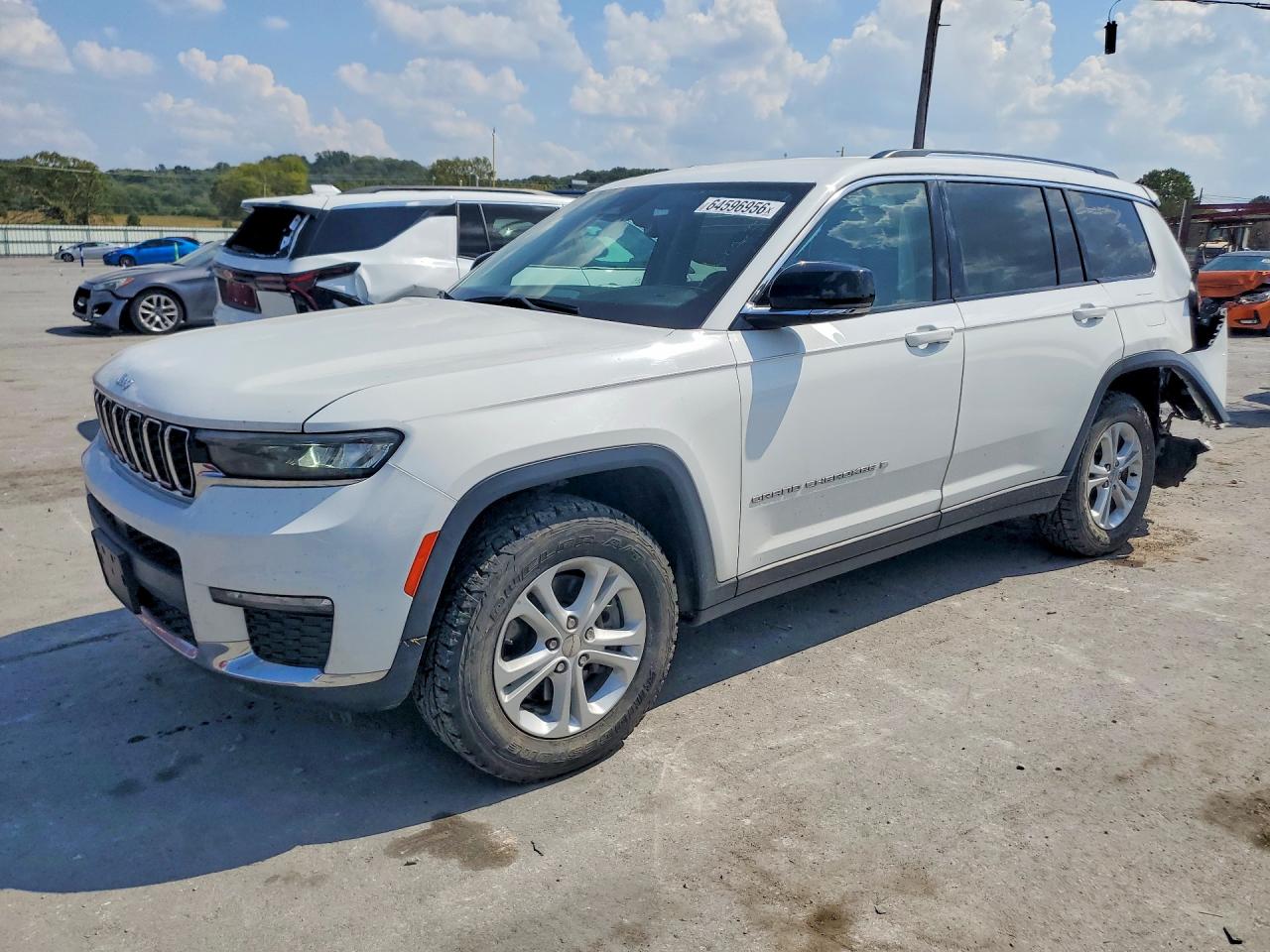 2022 JEEP GRAND CHEROKEE — Front 3/4