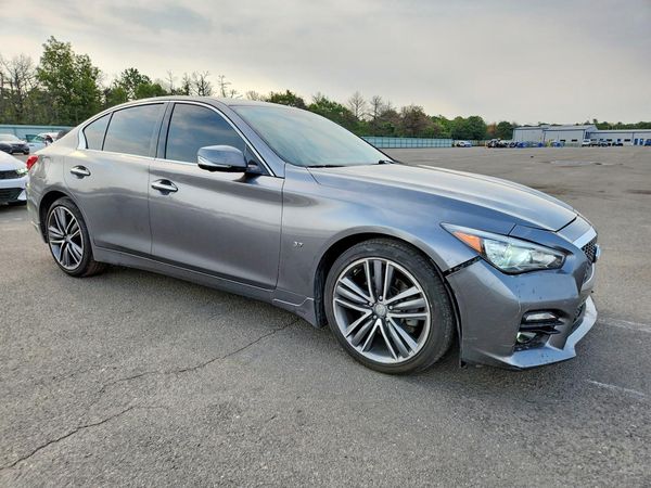2015 INFINITI Q50