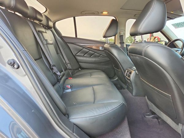 2015 INFINITI Q50