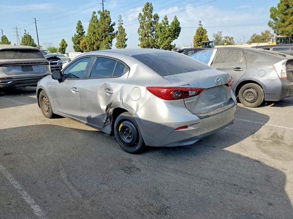 2015 MAZDA 3