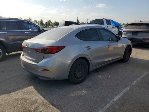 2015 MAZDA 3