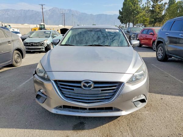 2015 MAZDA 3