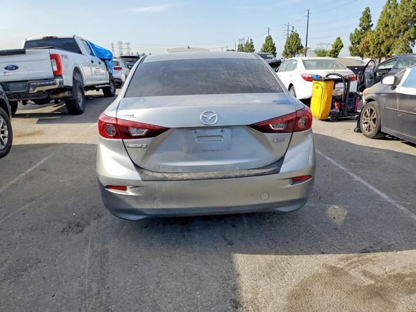 2015 MAZDA 3