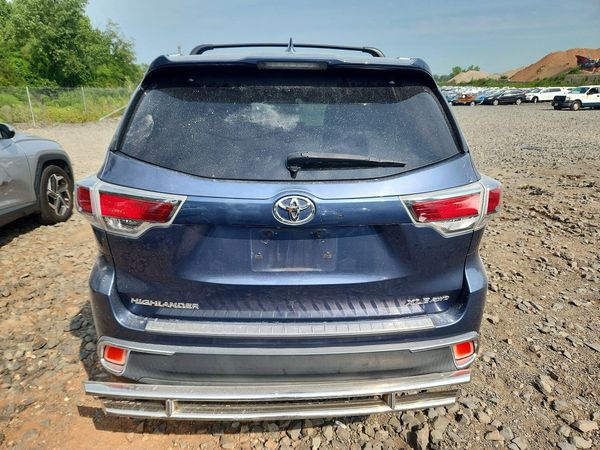 2016 TOYOTA HIGHLANDER