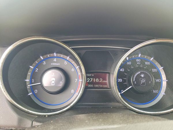 2012 HYUNDAI SONATA
