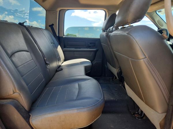 2016 RAM 1500 ST