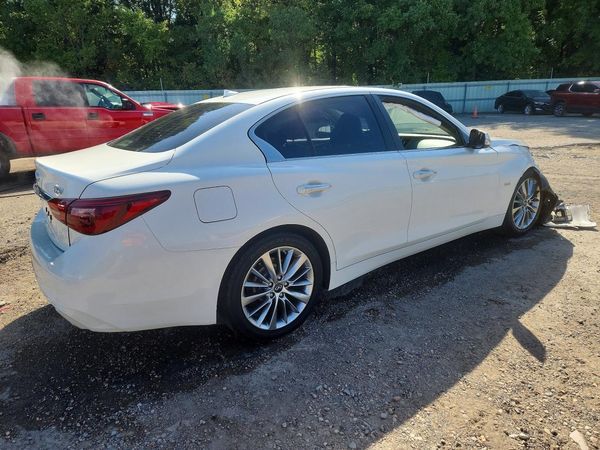 2018 INFINITI Q50