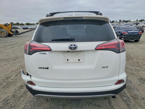 2017 TOYOTA RAV4 XLE