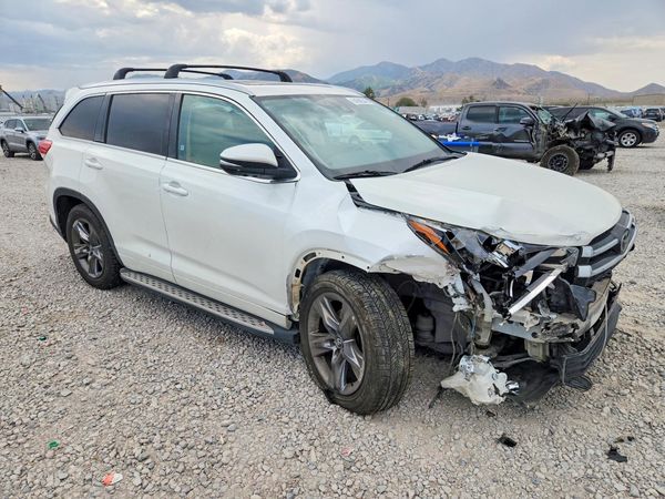 2017 TOYOTA HIGHLANDER