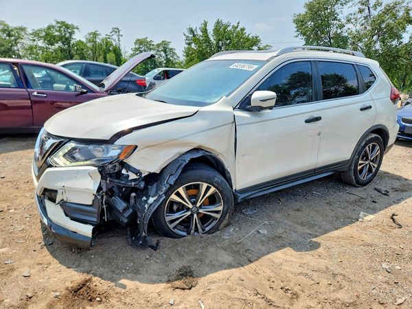 2019 NISSAN ROGUE — Front 3/4