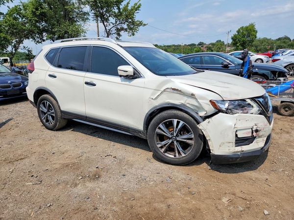 2019 NISSAN ROGUE — Passenger 3/4