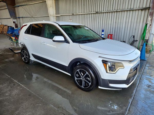 2026 KIA NIRO LX