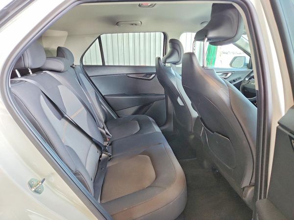 2026 KIA NIRO LX