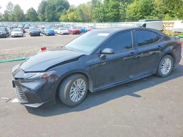 2025 TOYOTA CAMRY