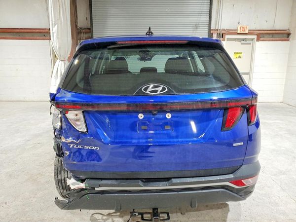 2024 HYUNDAI TUCSON SE