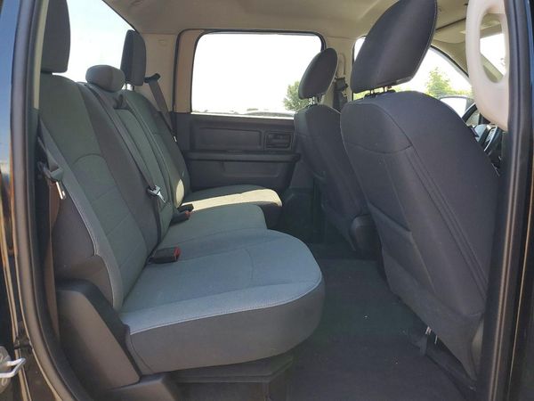 2023 RAM 1500 CLASSIC Tradesman
