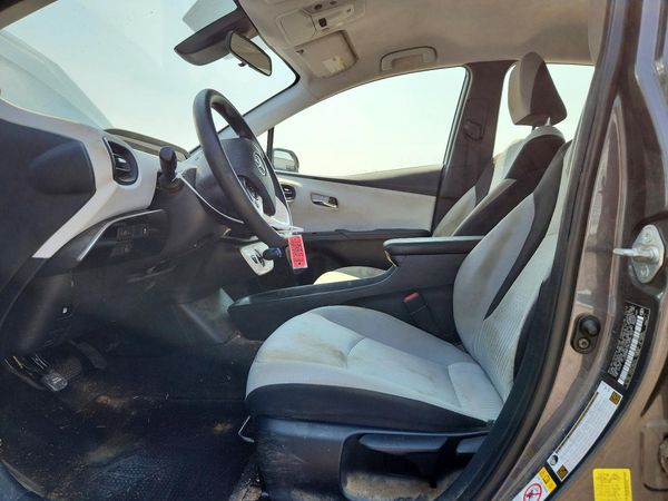 2017 TOYOTA PRIUS