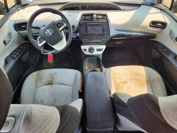 2017 TOYOTA PRIUS