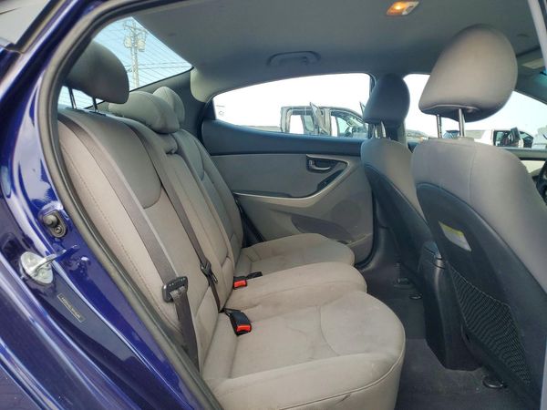 2013 HYUNDAI ELANTRA
