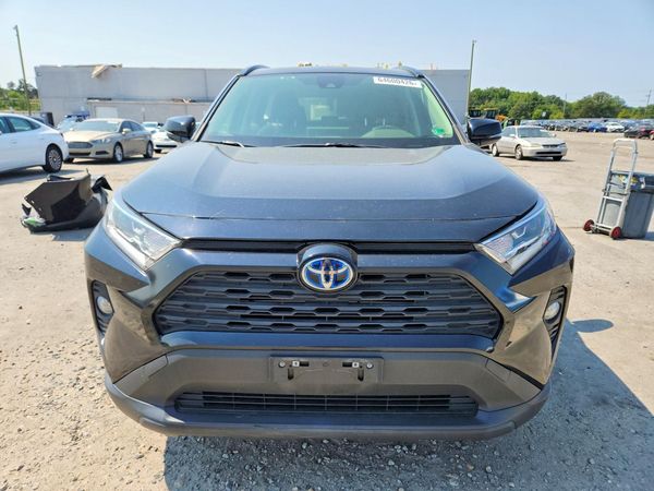 2021 TOYOTA RAV4 XLE HV