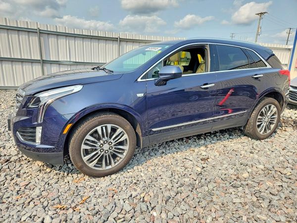2017 CADILLAC XT5