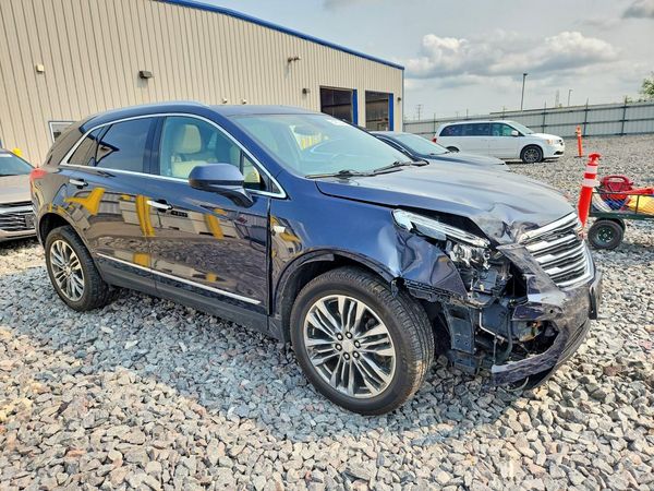 2017 CADILLAC XT5