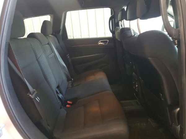 2020 JEEP GRAND CHEROKEE Laredo