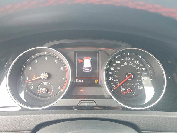 2019 VOLKSWAGEN GTI