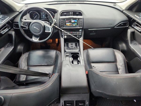 2018 JAGUAR F-PACE Standard