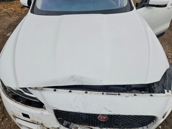 2018 JAGUAR F-PACE Standard