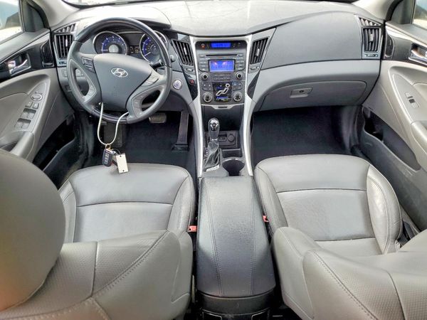 2013 HYUNDAI SONATA