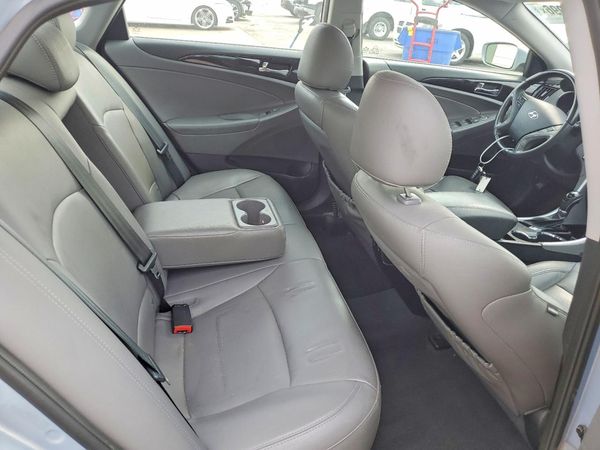 2013 HYUNDAI SONATA