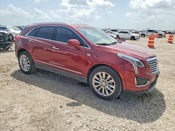 2017 CADILLAC XT5 Platinum