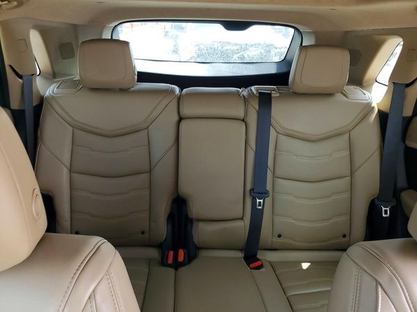 2017 CADILLAC XT5 Platinum