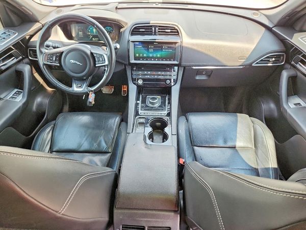 2017 JAGUAR F-PACE S