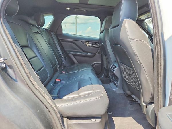 2017 JAGUAR F-PACE S