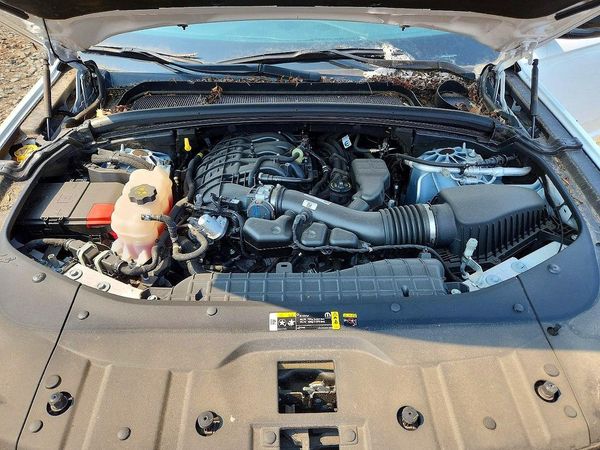 2024 JEEP CHEROKEE Limited — Engine bay