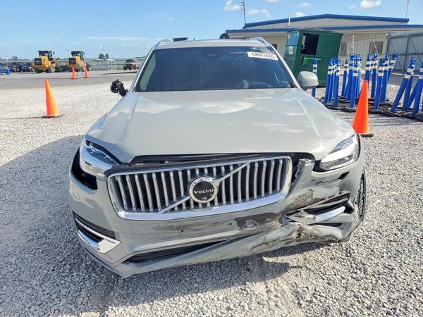 2024 VOLVO XC90 Ultimate Bright