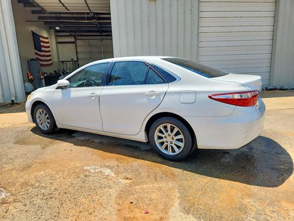 2016 TOYOTA CAMRY