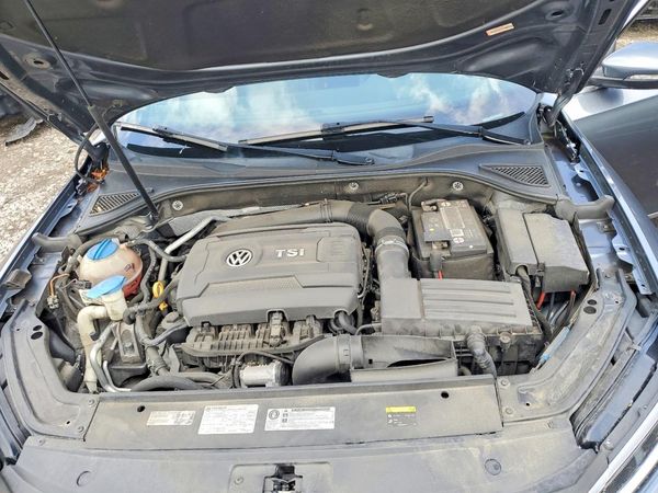 2017 VOLKSWAGEN PASSAT
