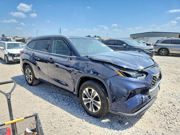 2023 TOYOTA HIGHLANDER