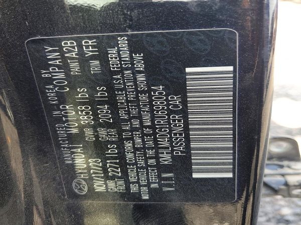 2024 HYUNDAI ELANTRA
