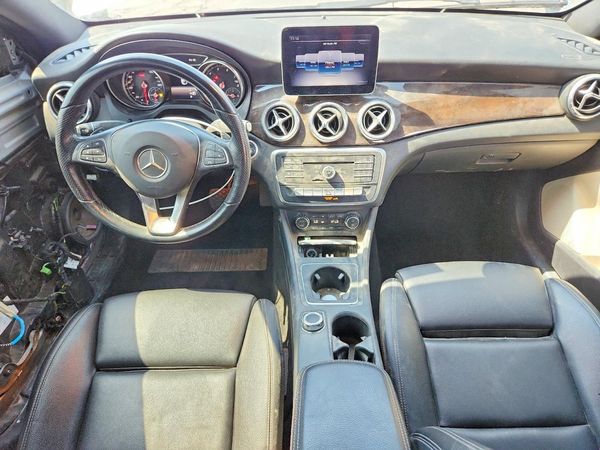 2019 MERCEDES-BENZ CLA