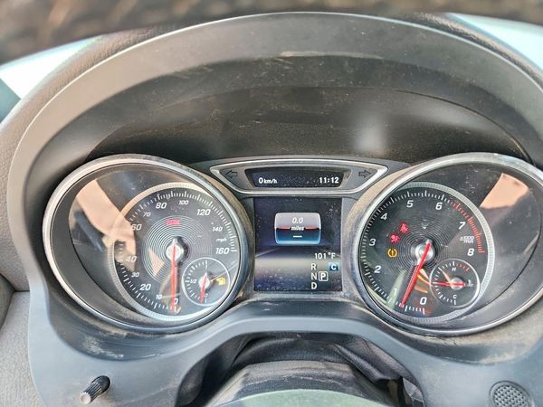 2019 MERCEDES-BENZ CLA
